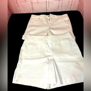 (2) Women’s White Shorts (2 Pair)